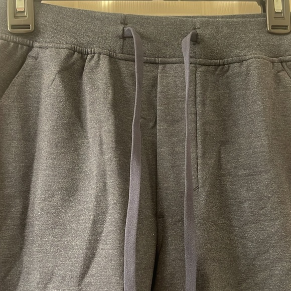 Lululemon Athletica Blue Athletic Shorts with Drawstring Waist - Picture 4 of 6